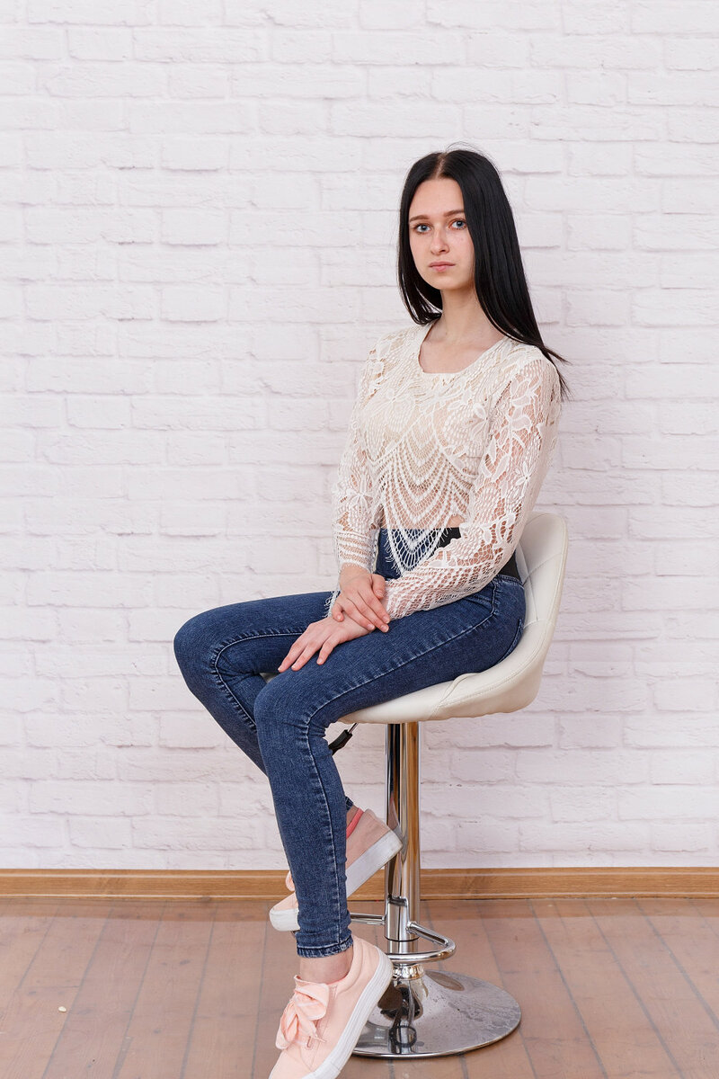 Арина, 25 лет, 6 размер груди